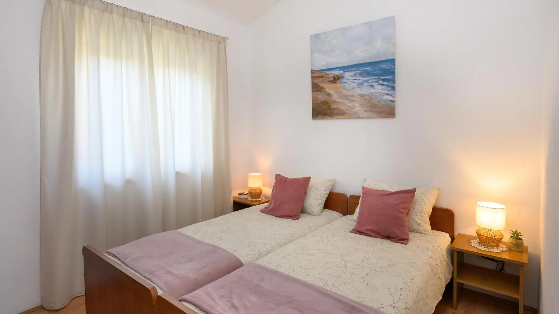 Olio - Comfort For Four People Tar-Vabriga
